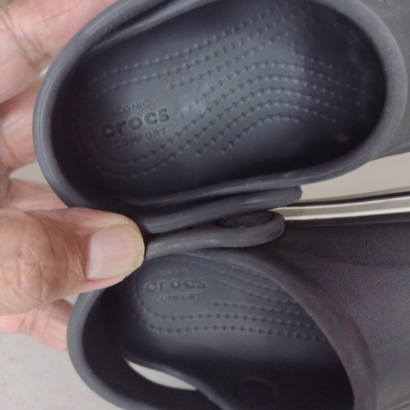 Crocs Bayaband Clogs Shoes Kids Youth Sz C9 Black White Spell Out Band With Pins - Picture 5 of 7